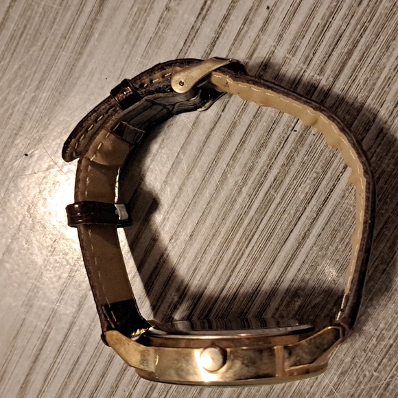 Watch - Picture 2 of 4